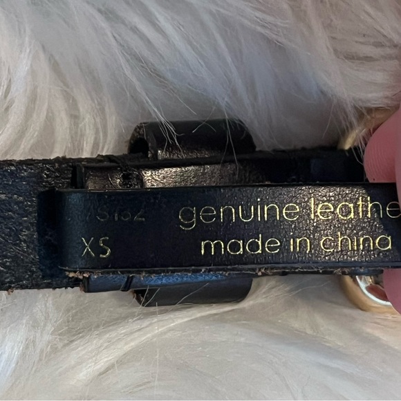 Linea Pelle Collection Size XS Black Leather Skinny Belt W/ Gold Studs - Picture 11 of 12
